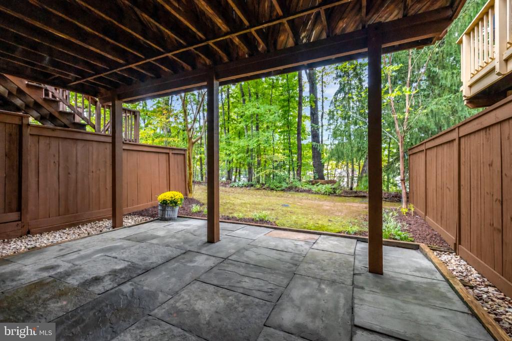 1258 WOODBROOK COURT
