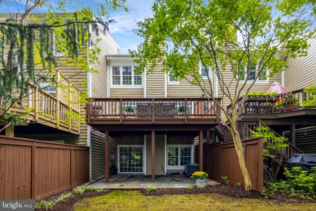 1258 WOODBROOK COURT