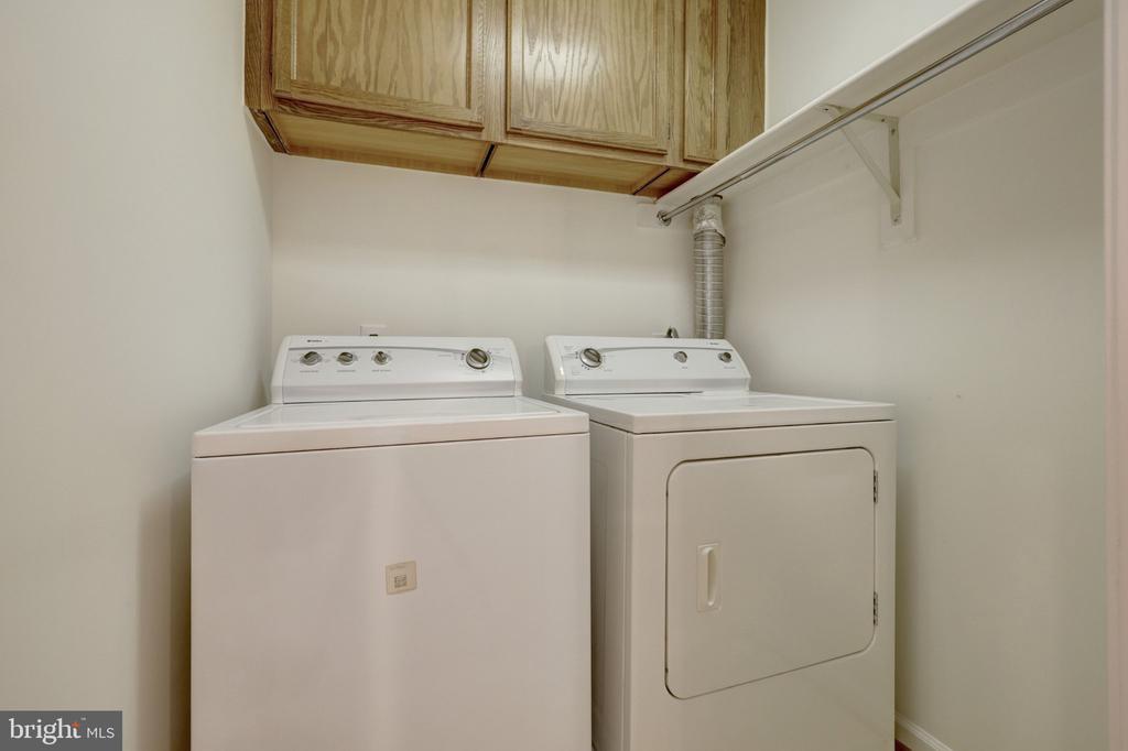 1258 WOODBROOK COURT
