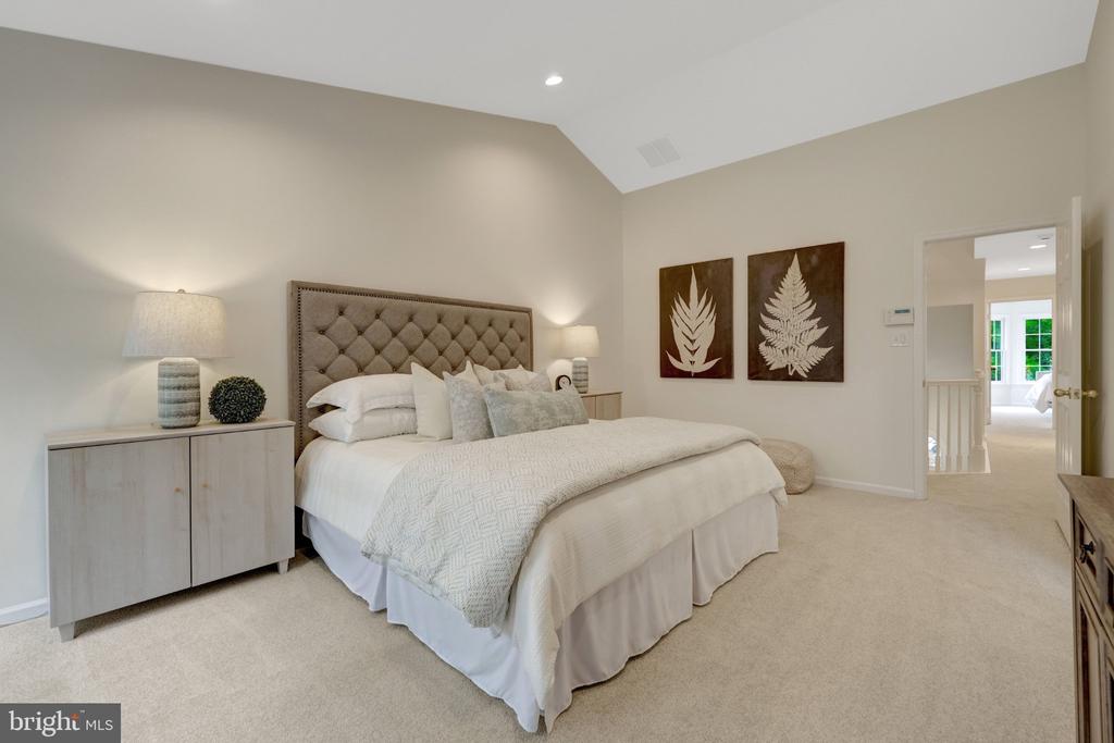 1258 WOODBROOK COURT
