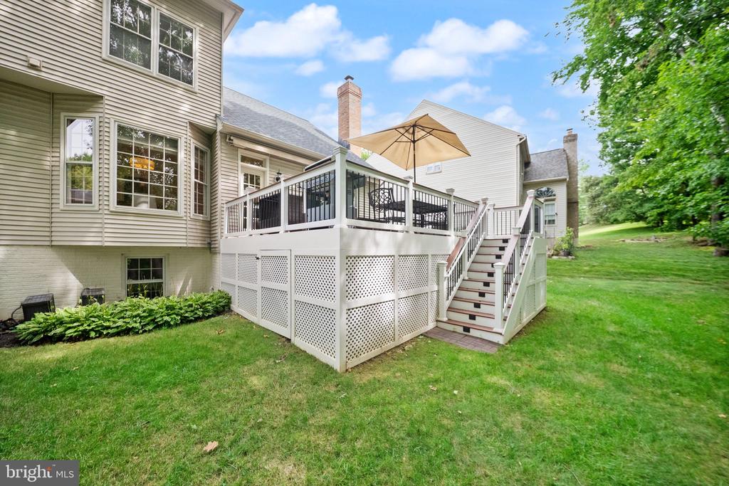 5667 LONESOME DOVE COURT