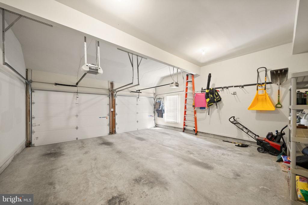 5667 LONESOME DOVE COURT