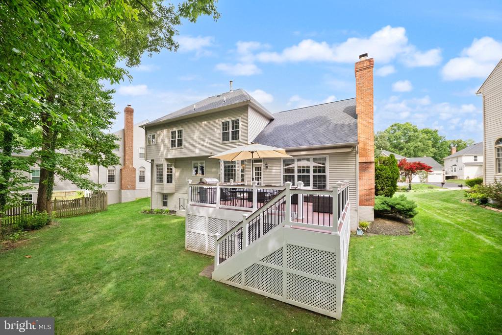 5667 LONESOME DOVE COURT