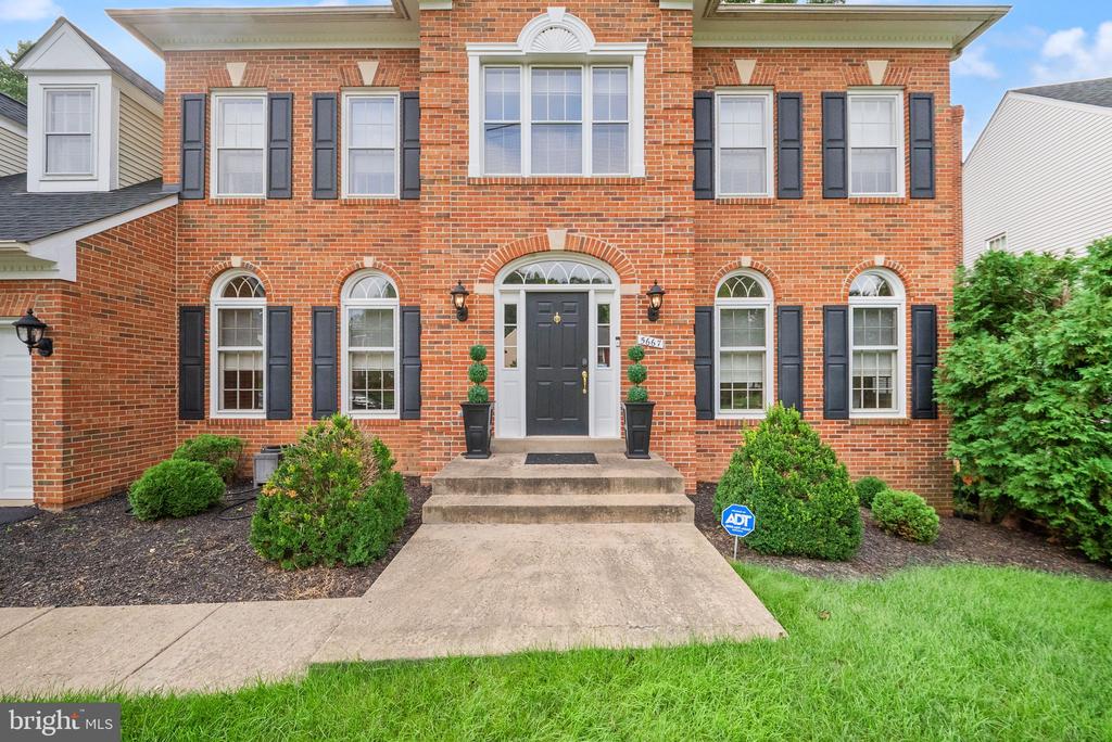 5667 LONESOME DOVE COURT