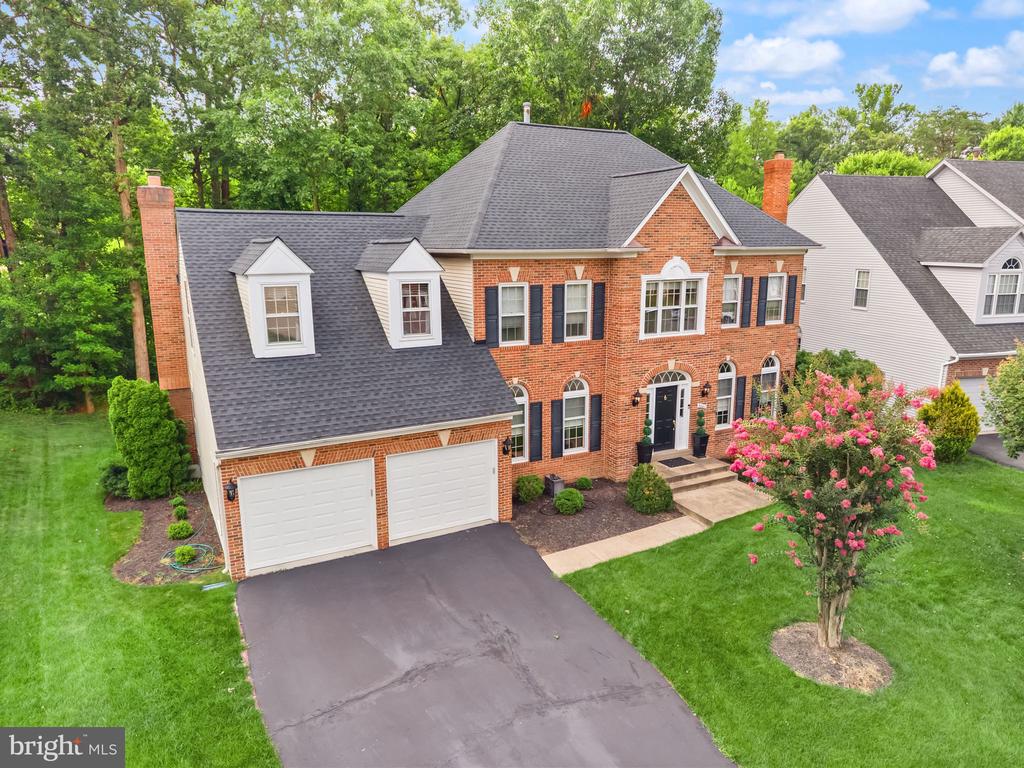 5667 LONESOME DOVE COURT