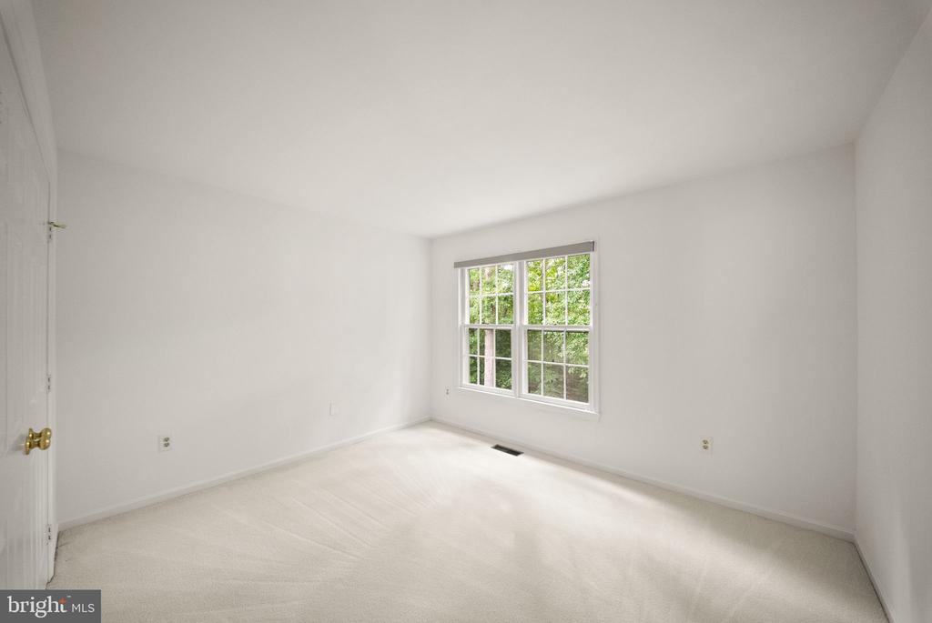 5667 LONESOME DOVE COURT