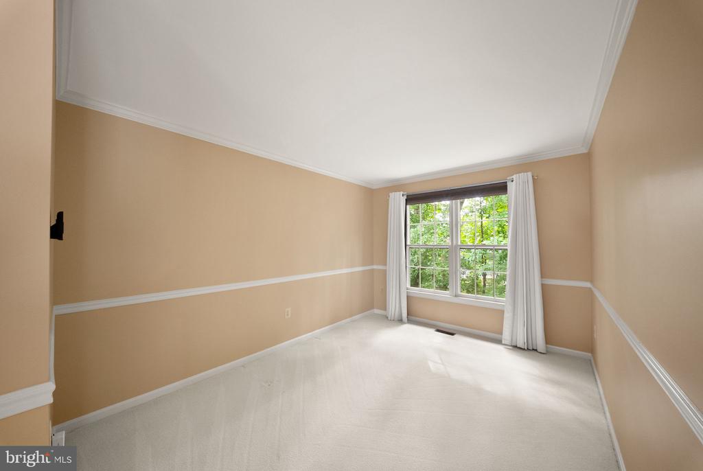 5667 LONESOME DOVE COURT
