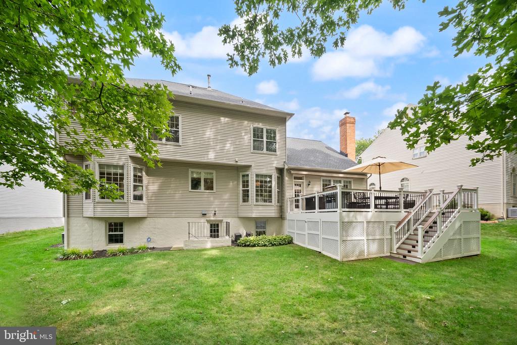 5667 LONESOME DOVE COURT