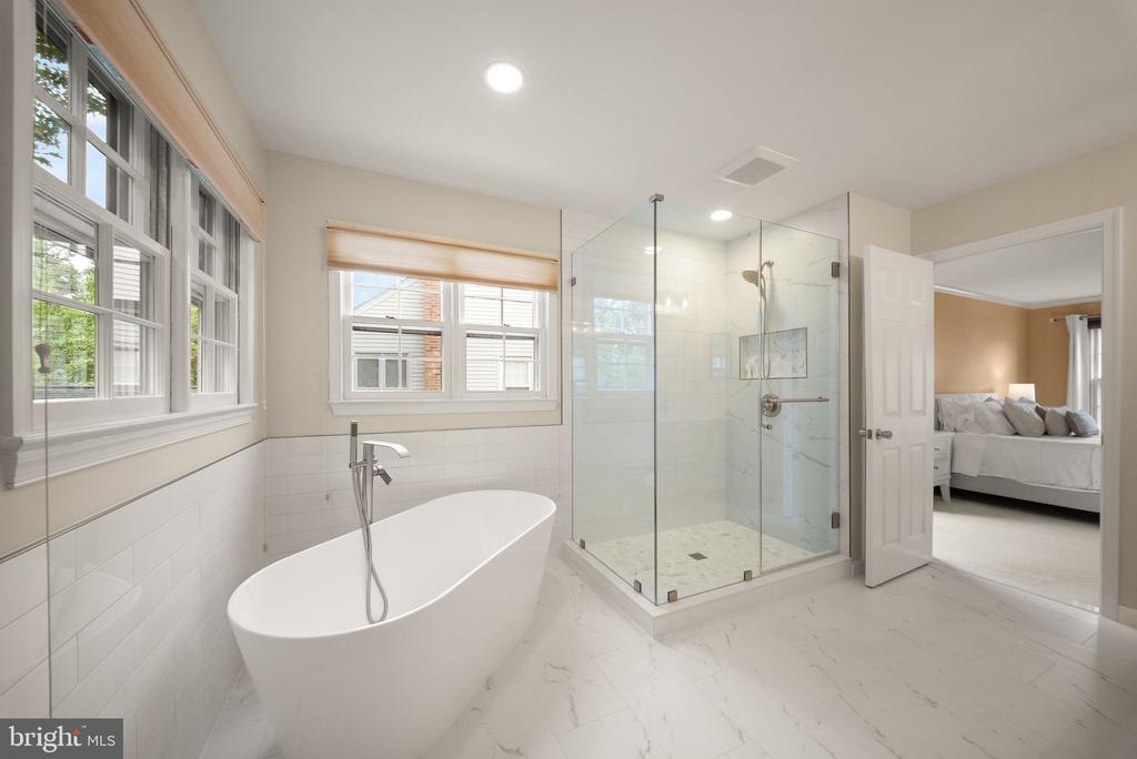 5667 LONESOME DOVE COURT