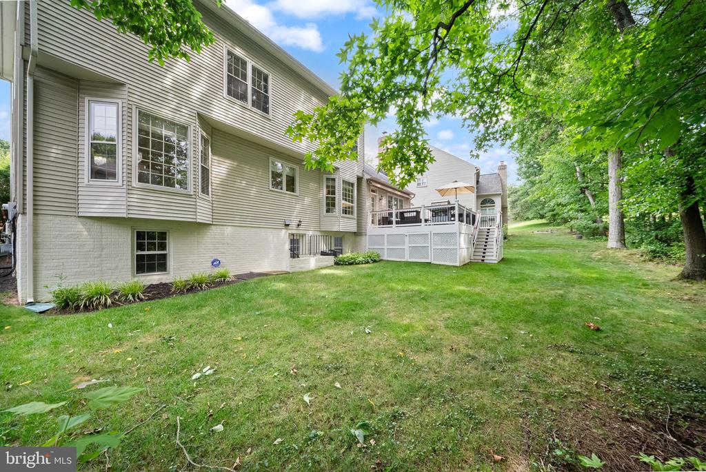 5667 LONESOME DOVE COURT