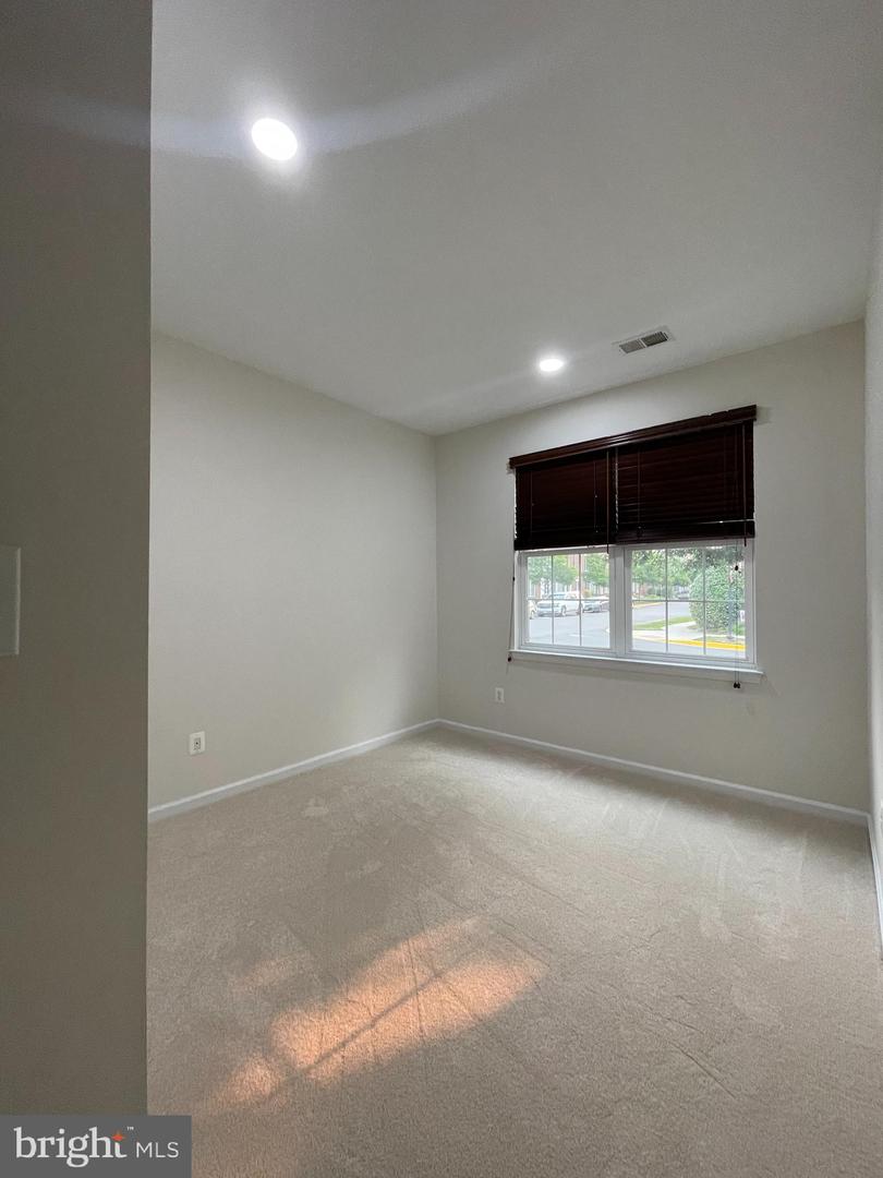 25111 Monteith Ter