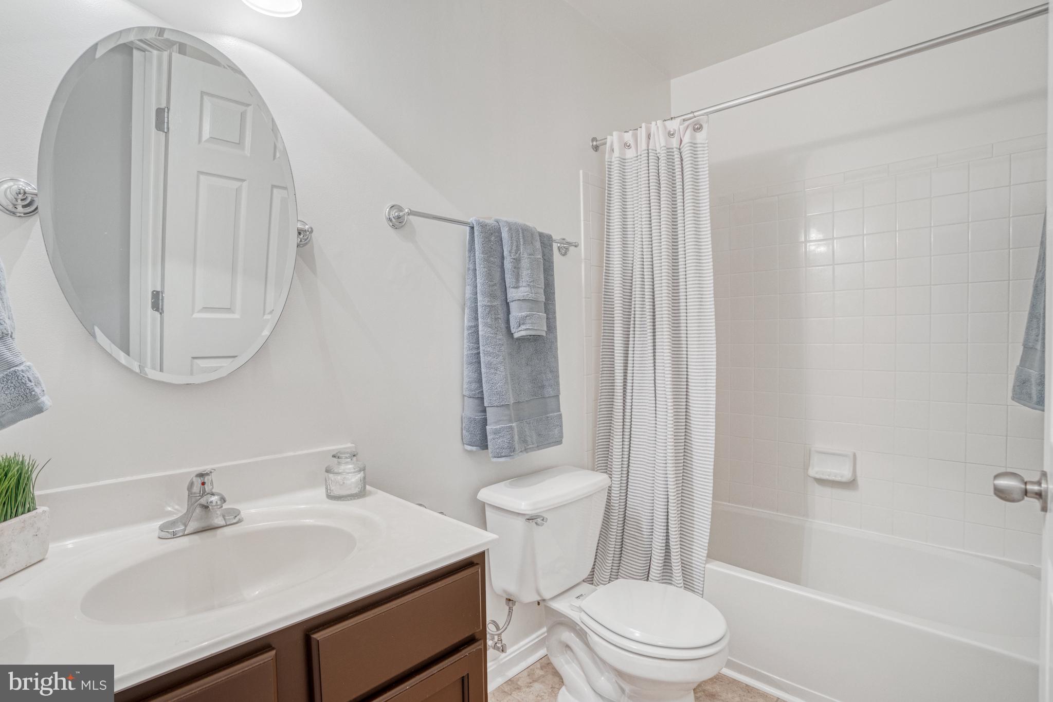 21178 Domain Ter #26