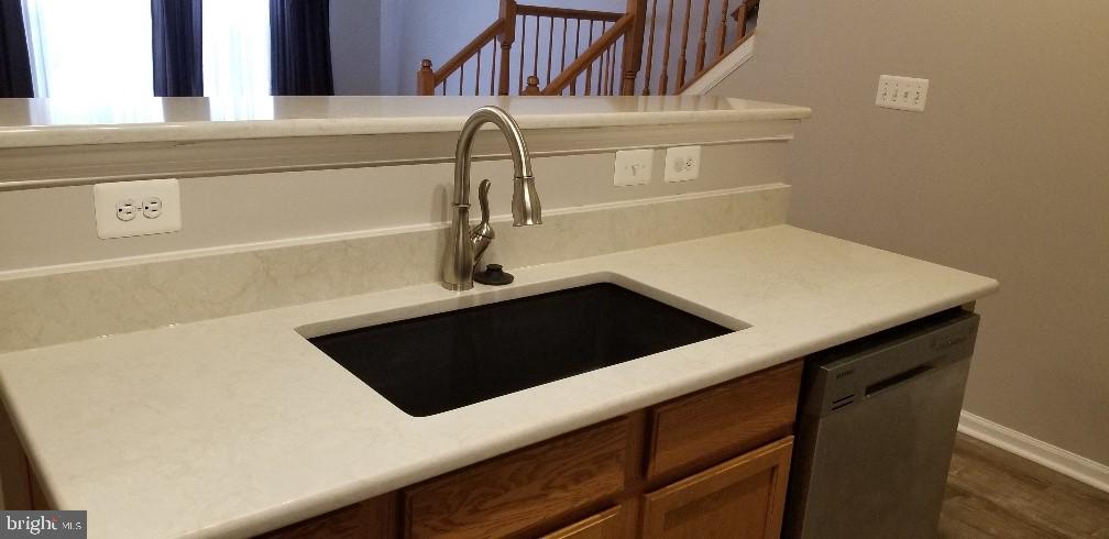 42215 BLACK ROCK TER