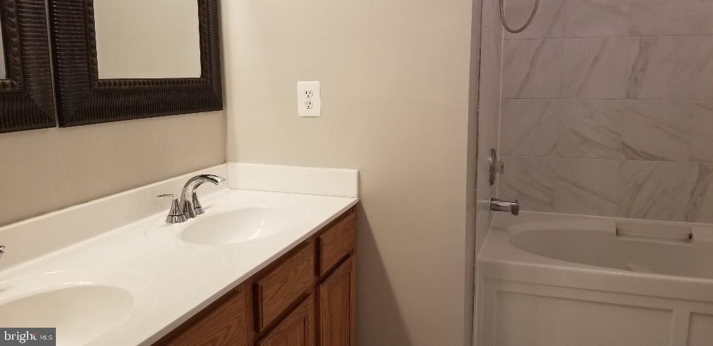 42215 BLACK ROCK TER