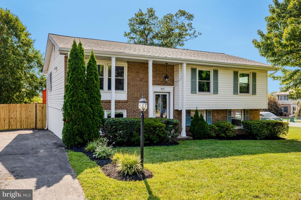 402 S Harrison Rd