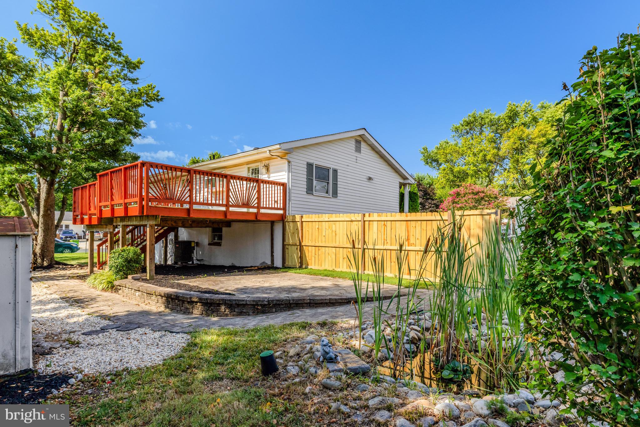 402 S Harrison Rd