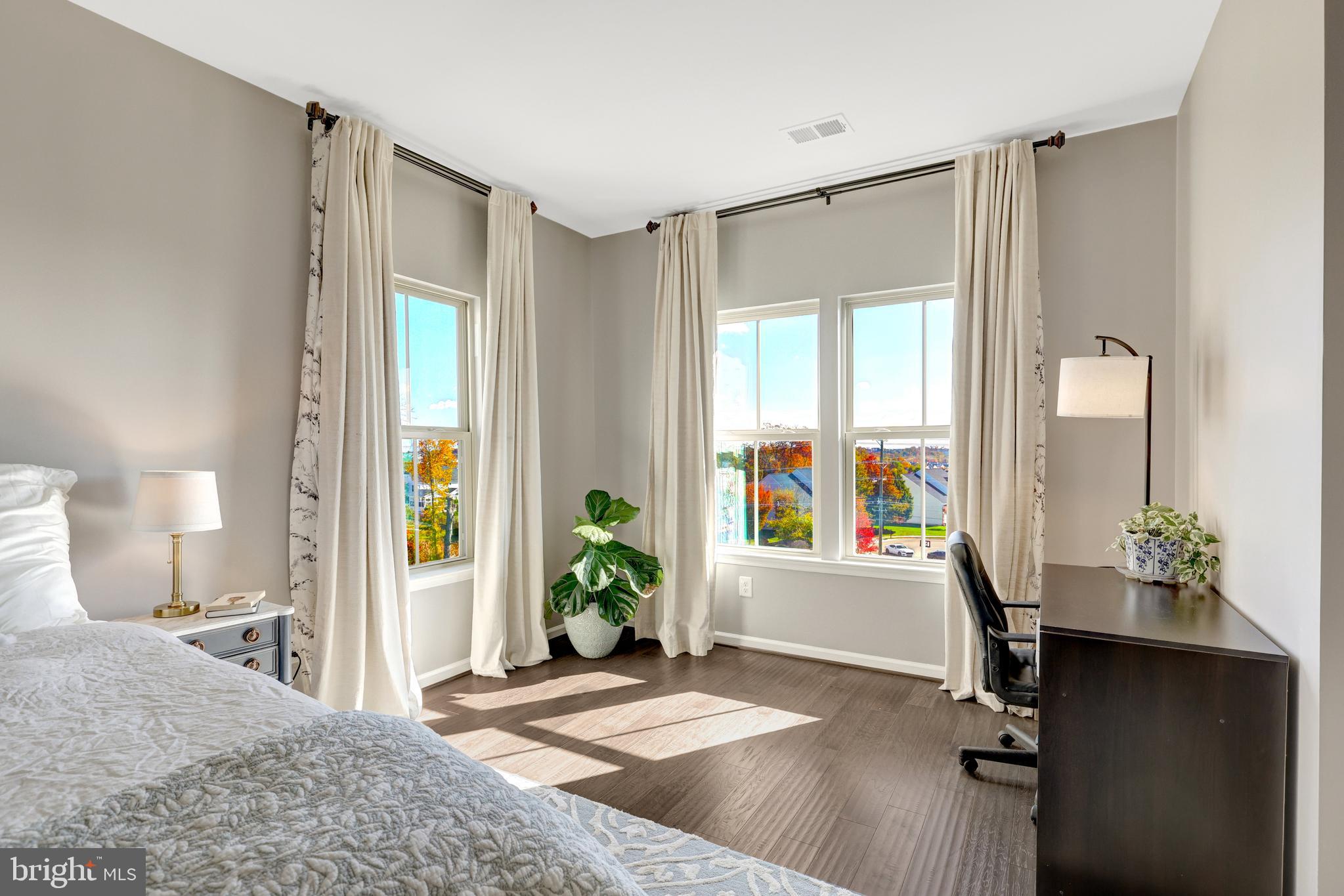 25312 TRUMPET VINE TERRACE