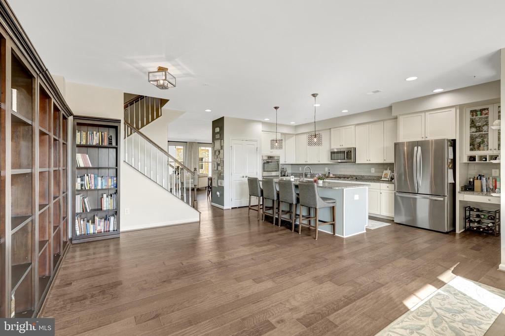 25312 TRUMPET VINE TERRACE