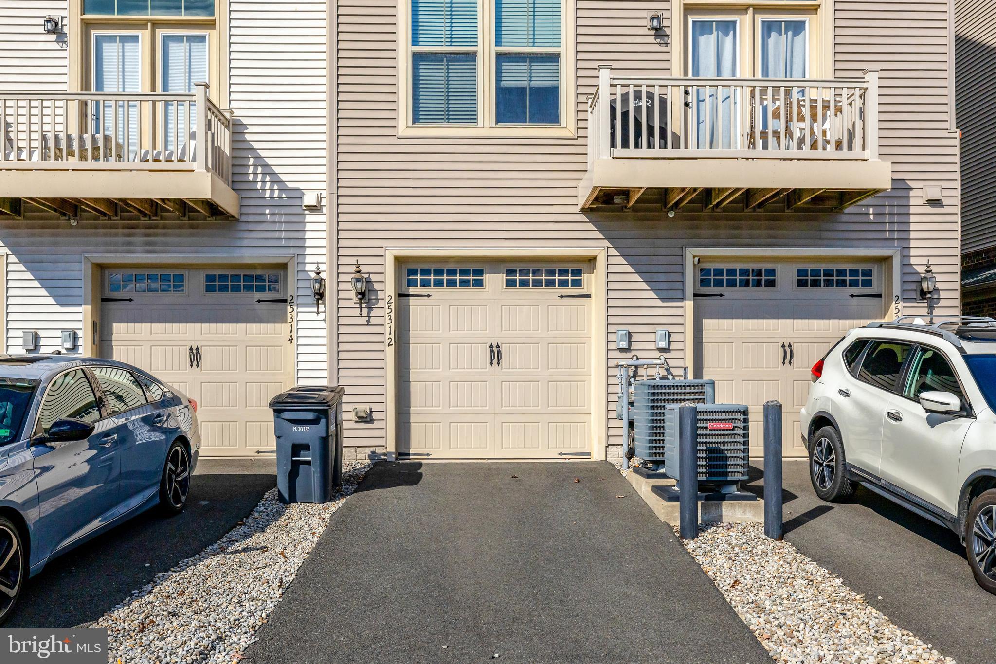 25312 TRUMPET VINE TERRACE