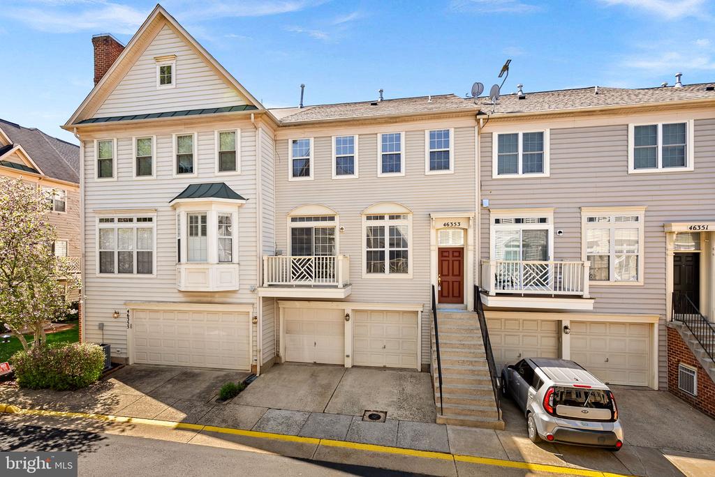 46353 VILLA SQUARE