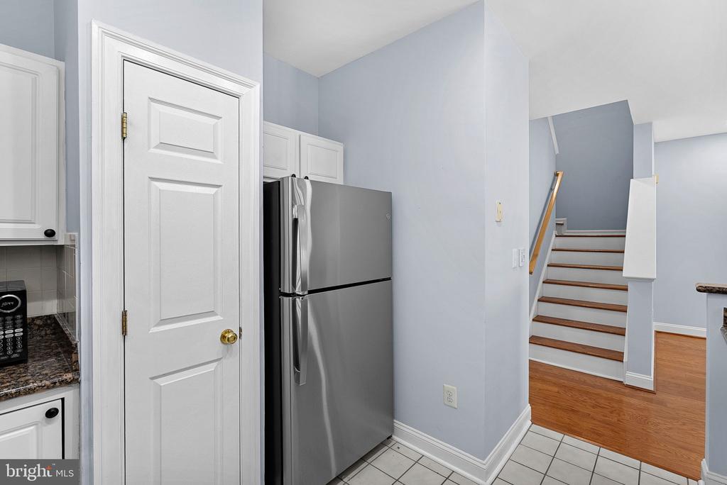46353 VILLA SQUARE