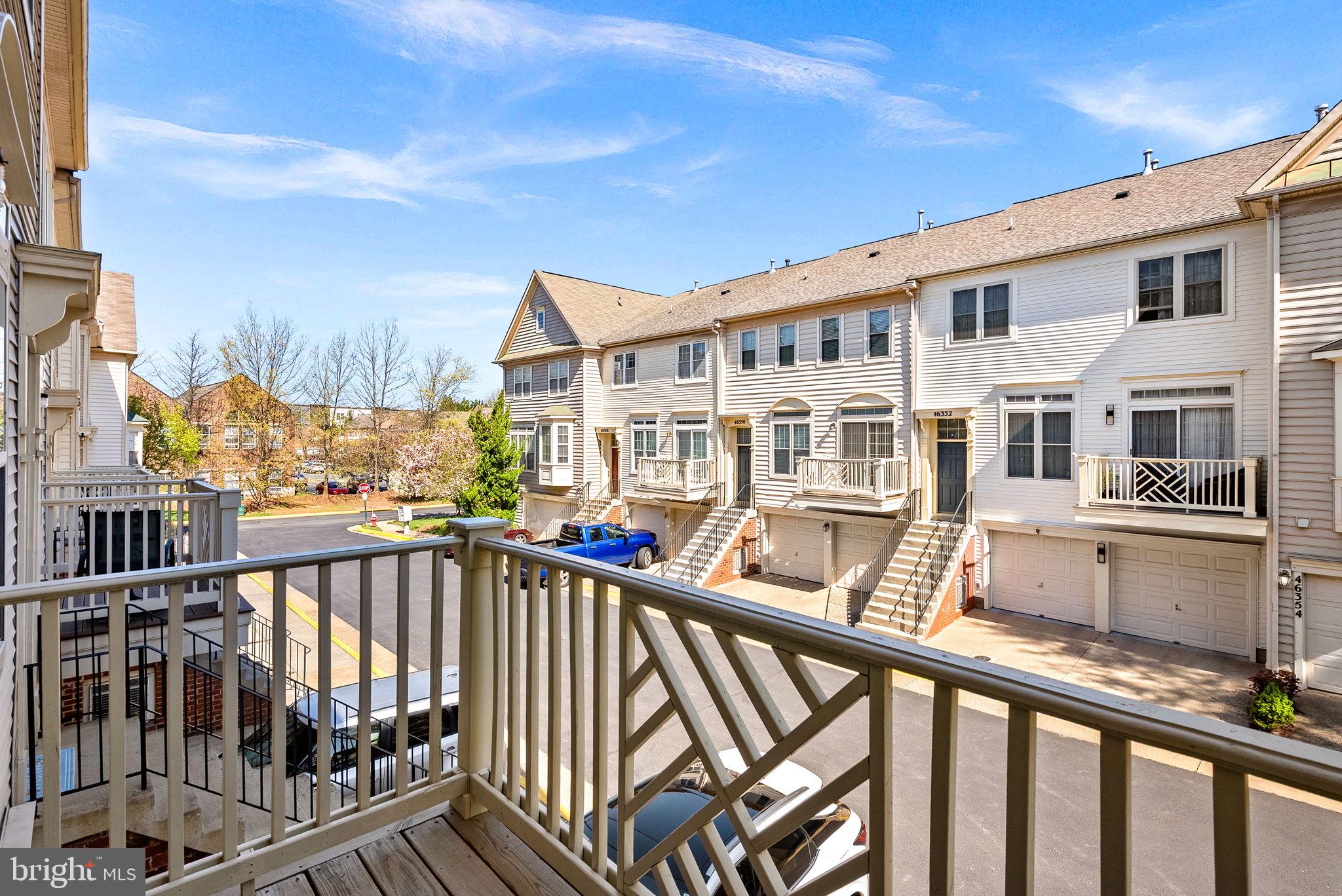 46353 VILLA SQUARE