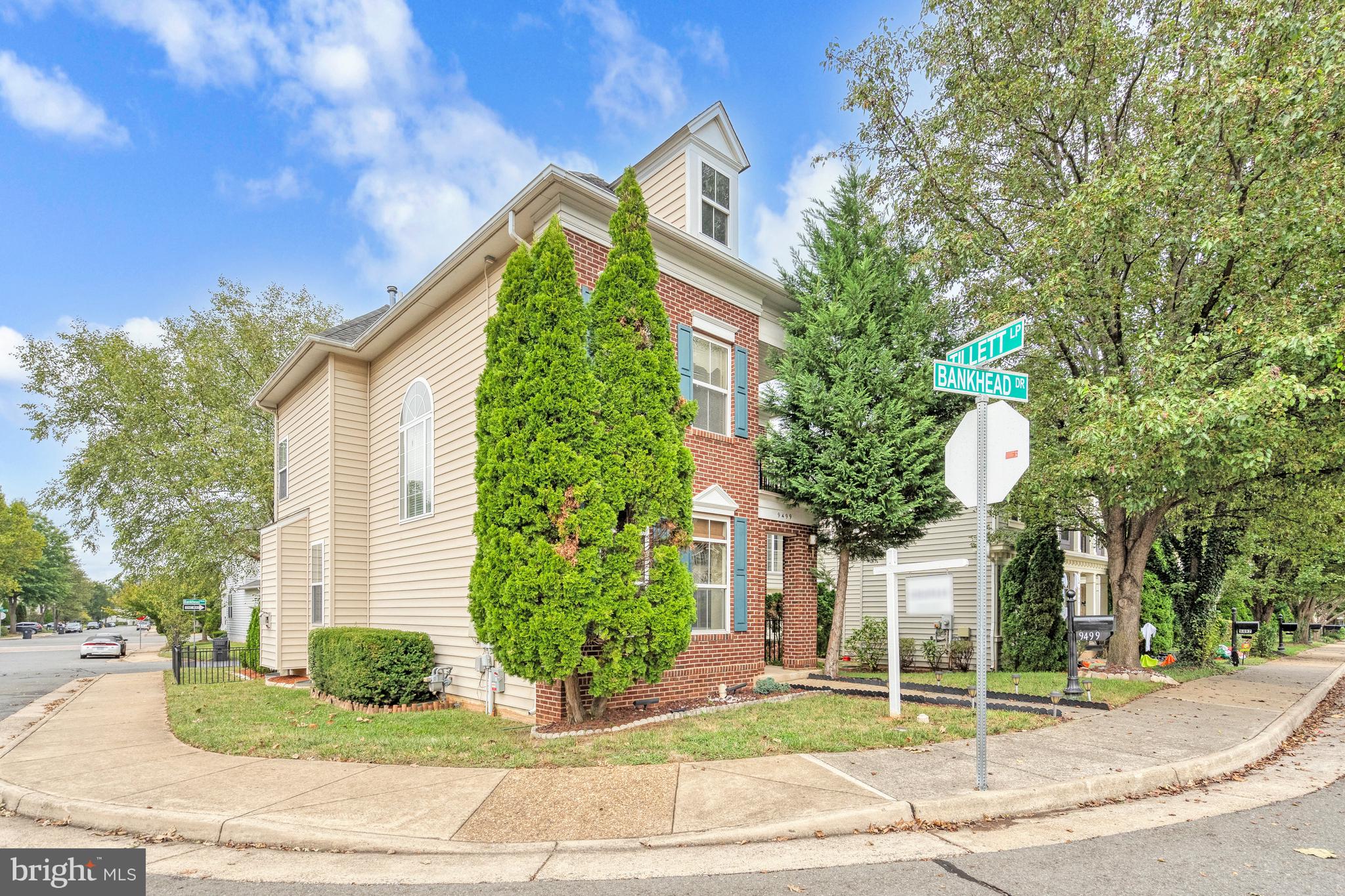 9499 Bankhead Dr