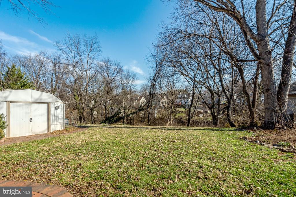 92 MEEKER COURT