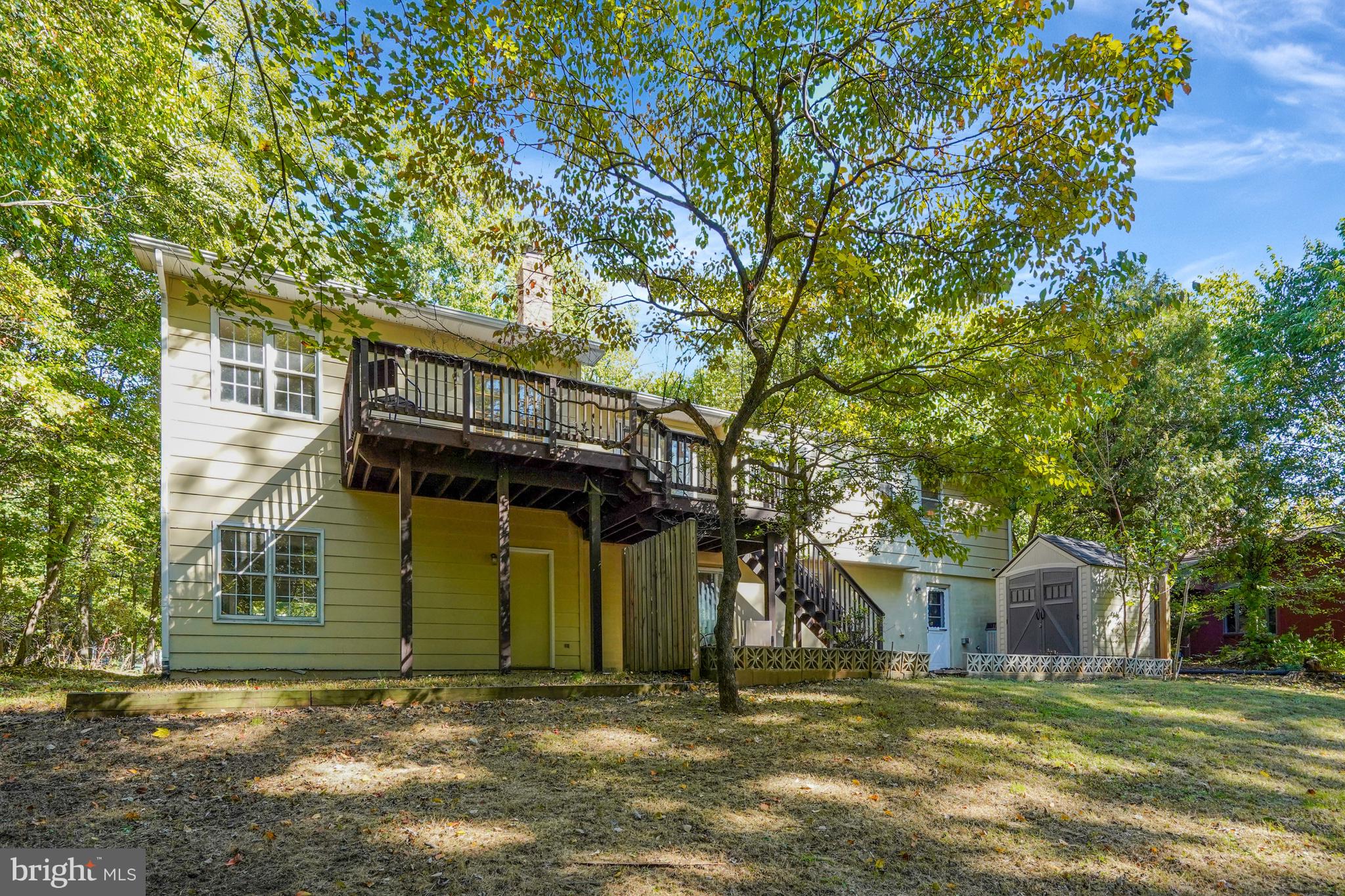 16011 Tiffany Ln