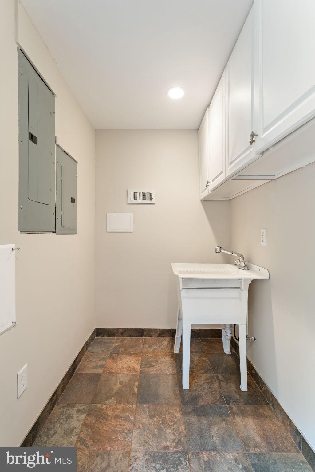 13134 Carriage Ford Rd