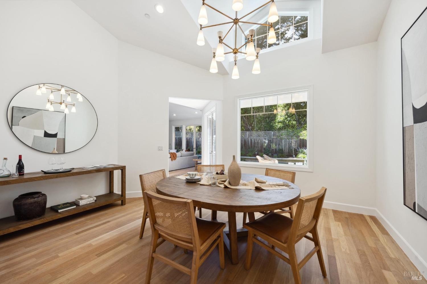 20 Cypress Hollow Dr