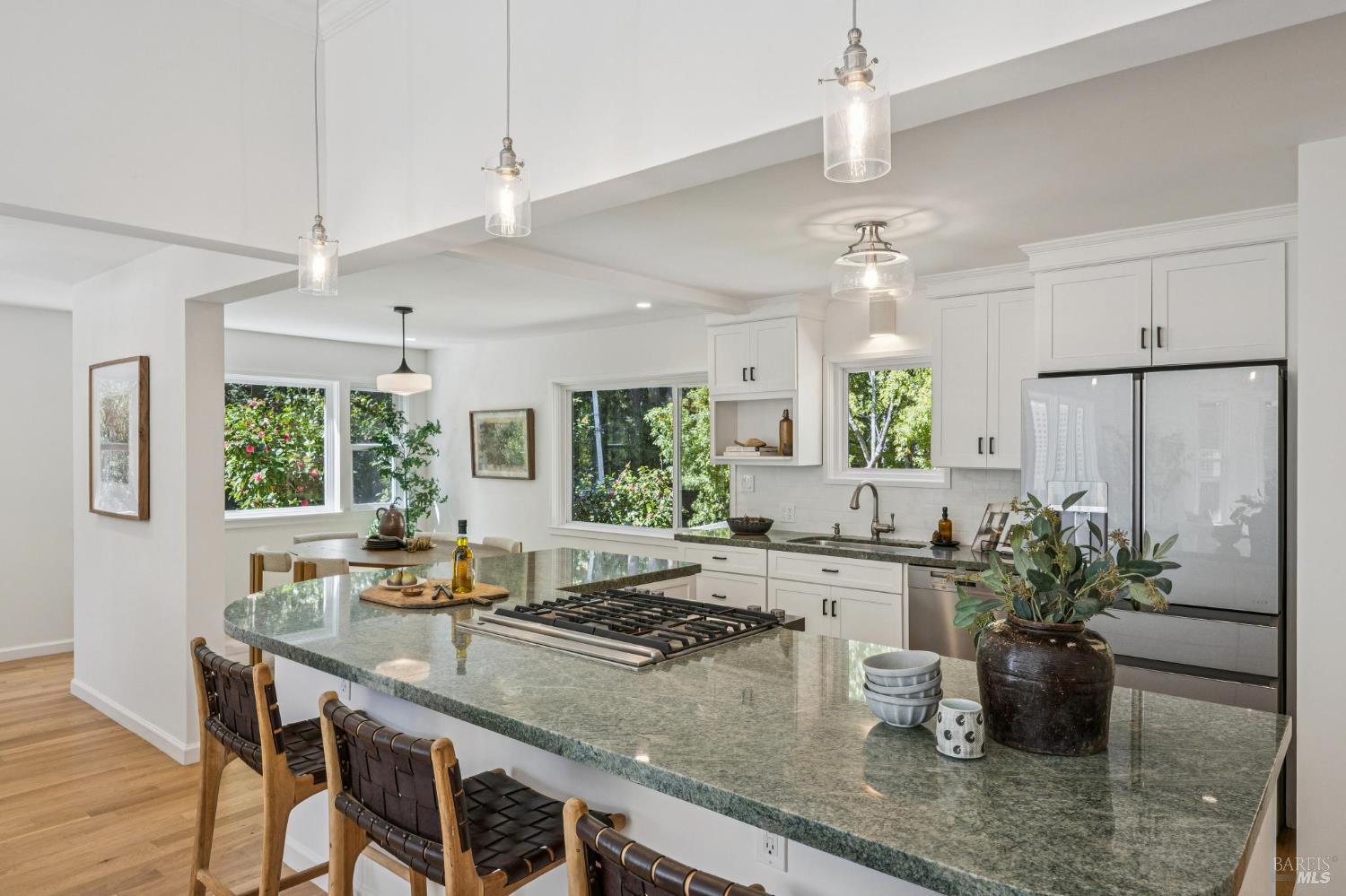 334 Blithedale Avenue W