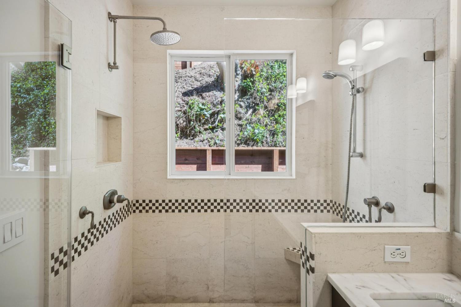 334 Blithedale Avenue W