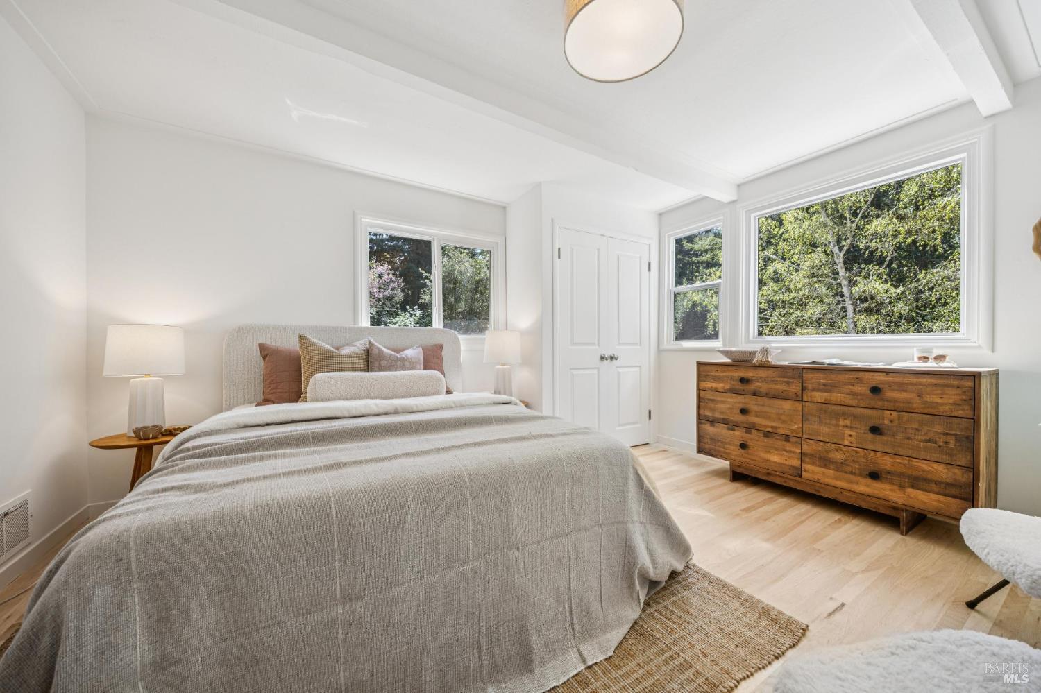 334 Blithedale Avenue W