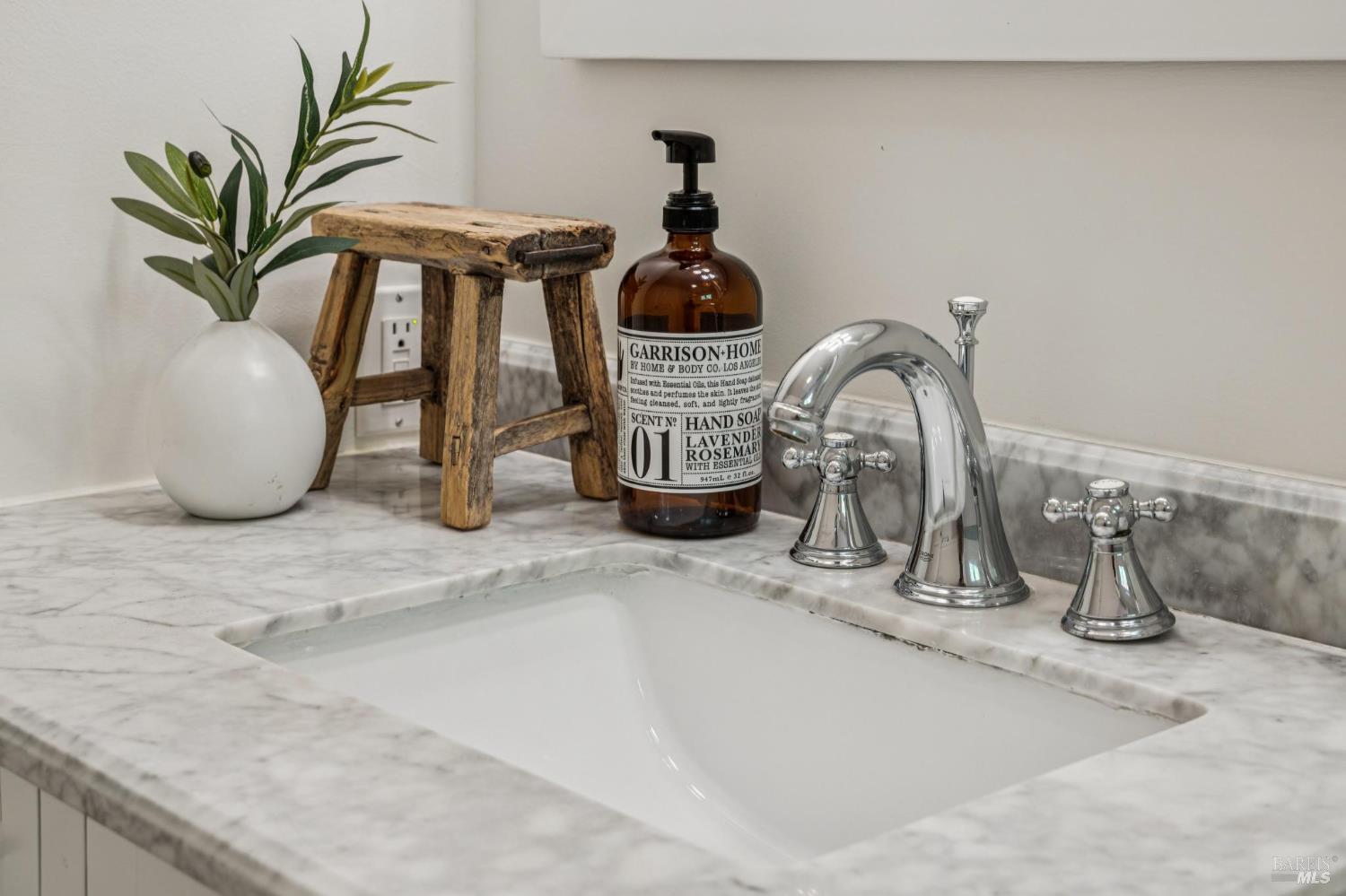 334 Blithedale Avenue W