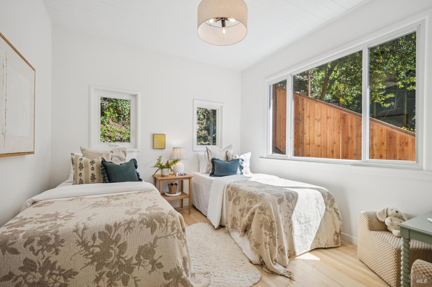 334 Blithedale Avenue W