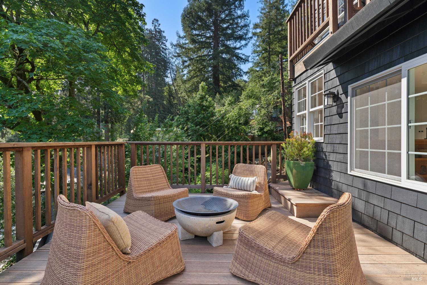 157 Ethel Avenue