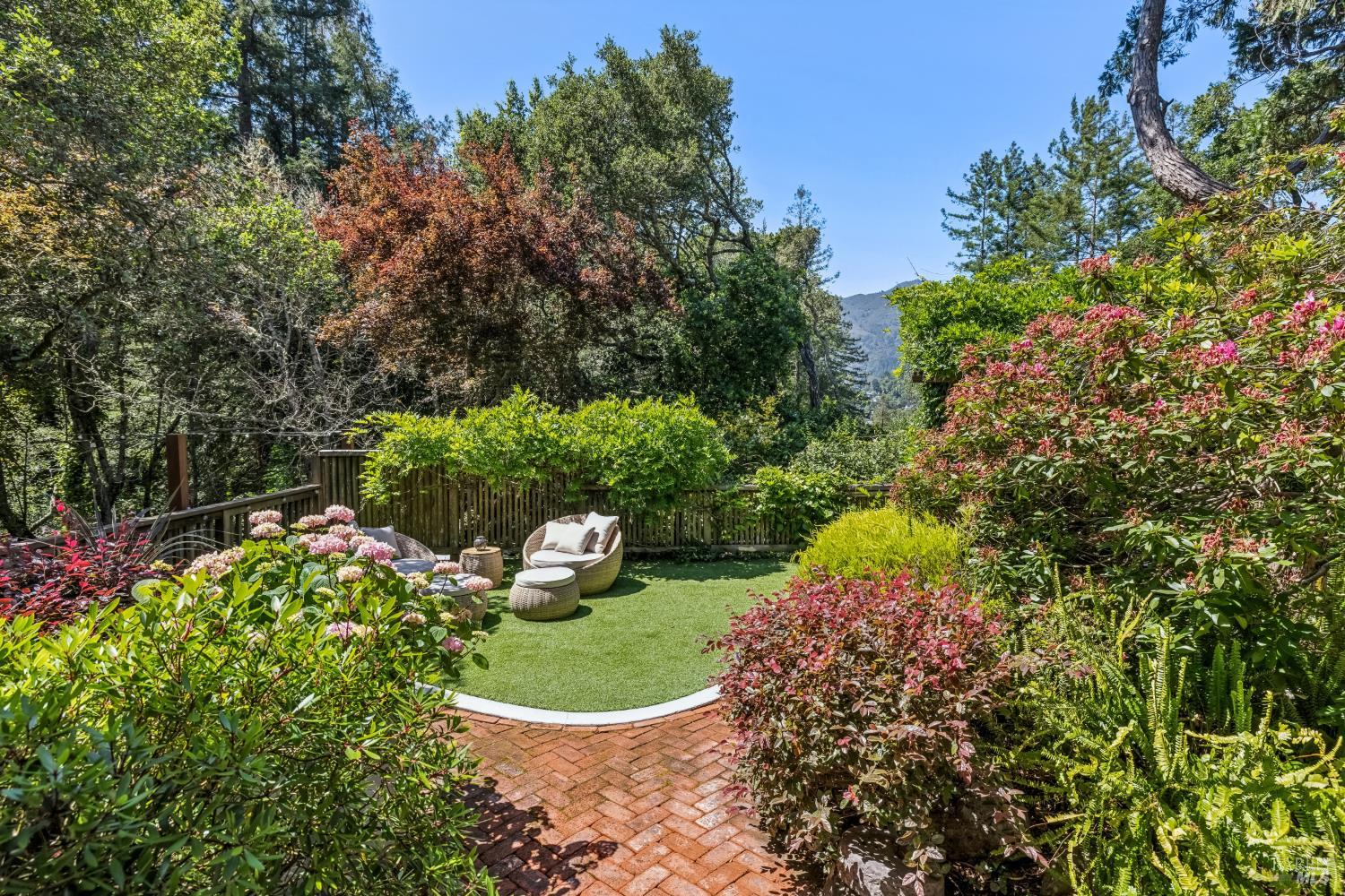 183 Molino Avenue