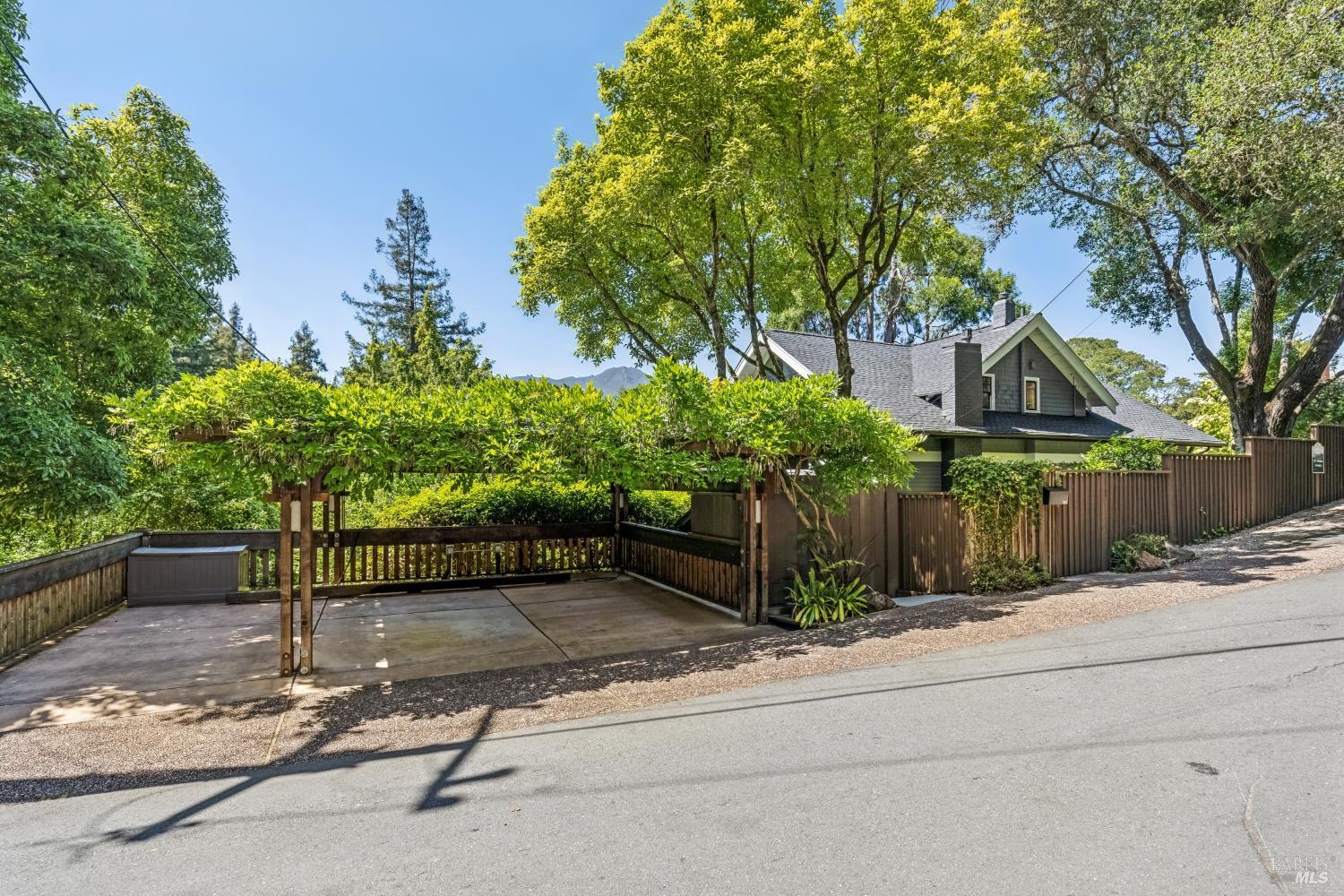 183 Molino Avenue
