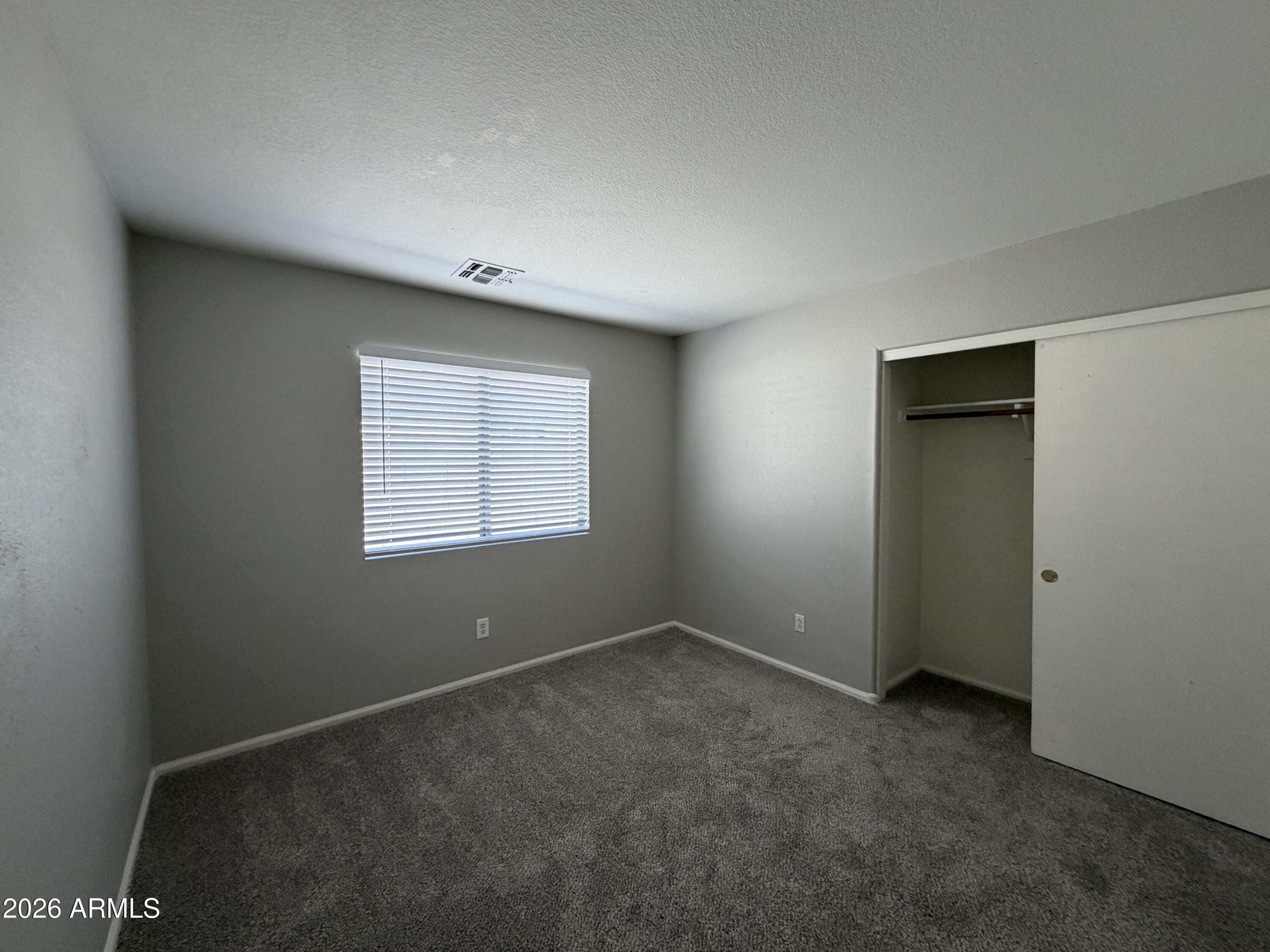 1045 E NARDINI Street