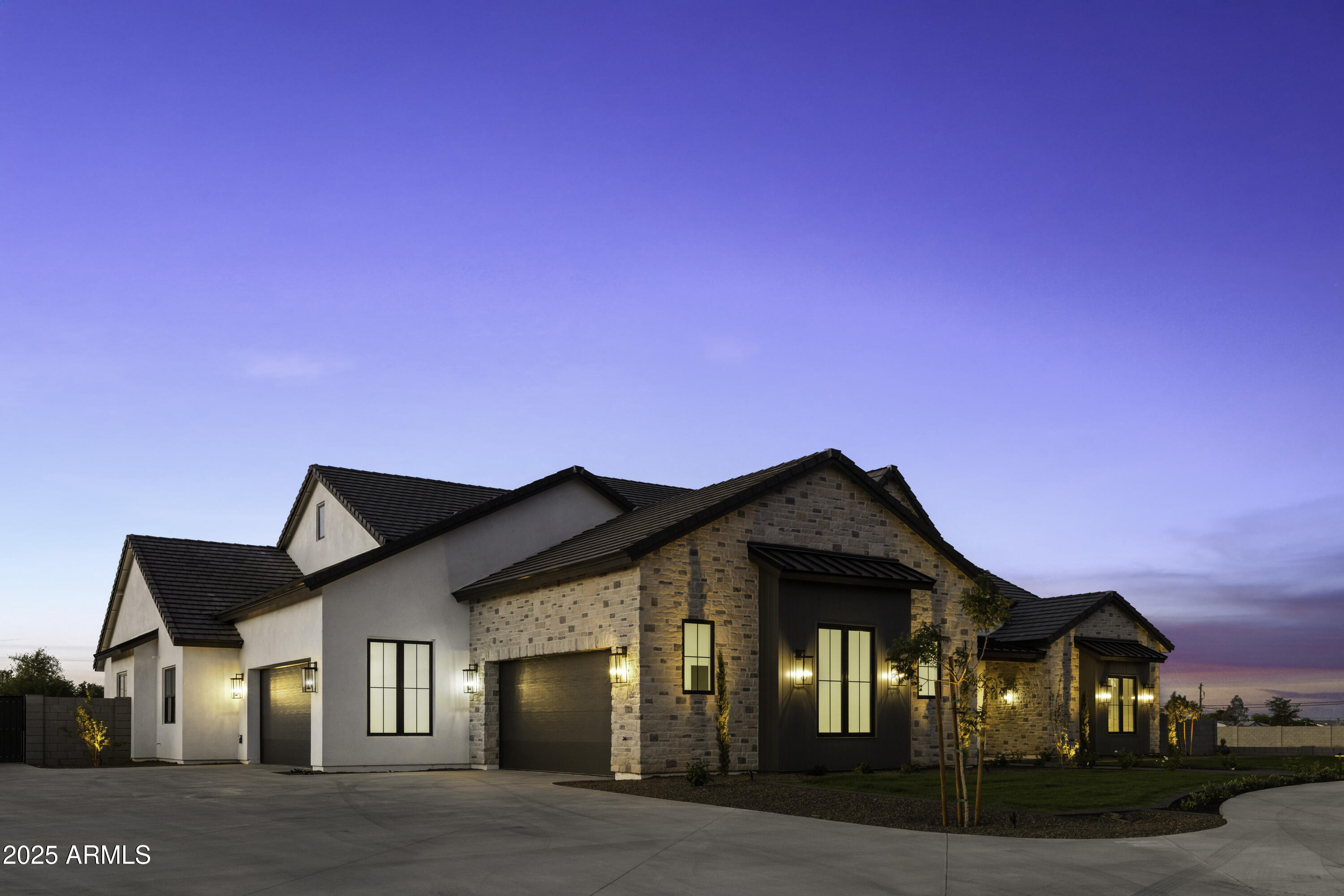 19912 E KARSTEN Drive