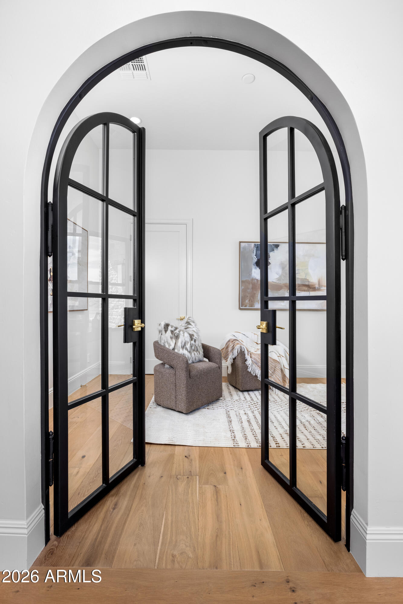 19912 E KARSTEN Drive
