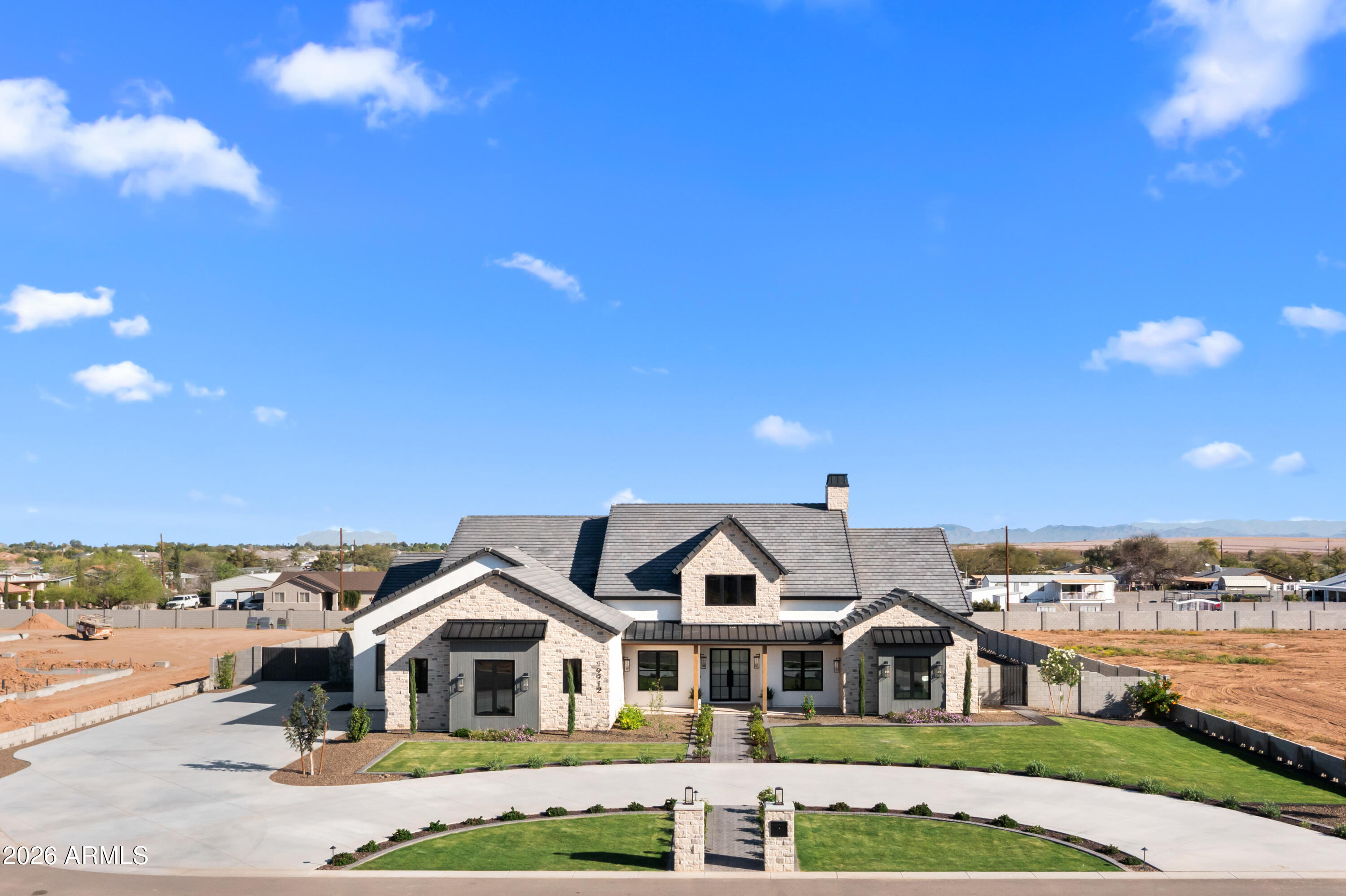 19912 E KARSTEN Drive