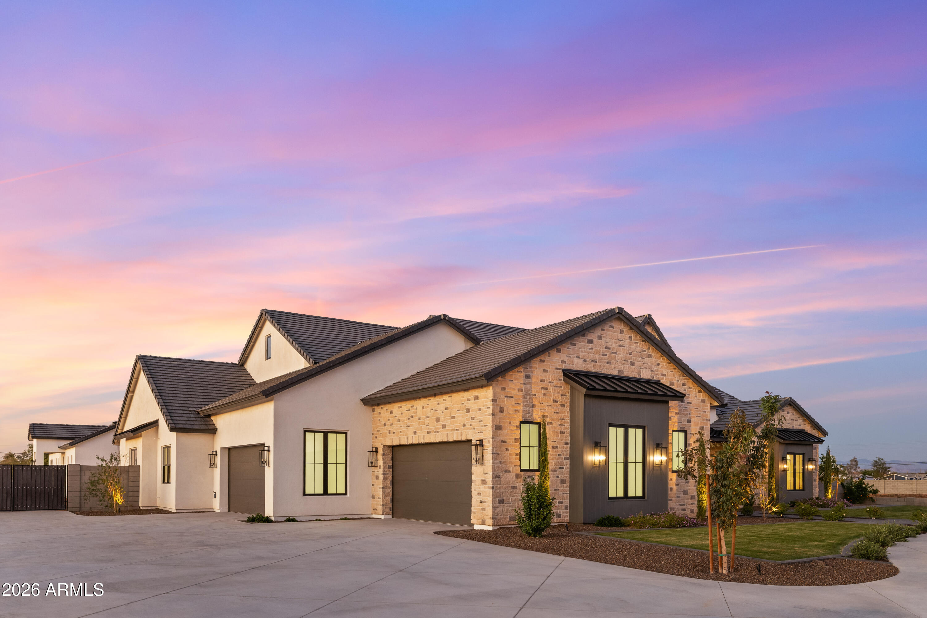 19912 E KARSTEN Drive