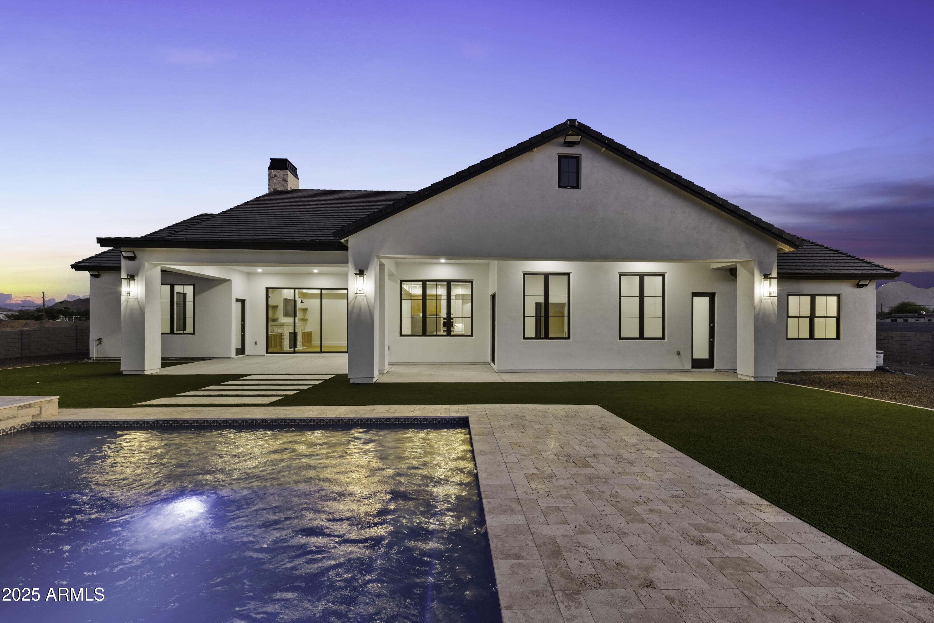 19912 E KARSTEN Drive