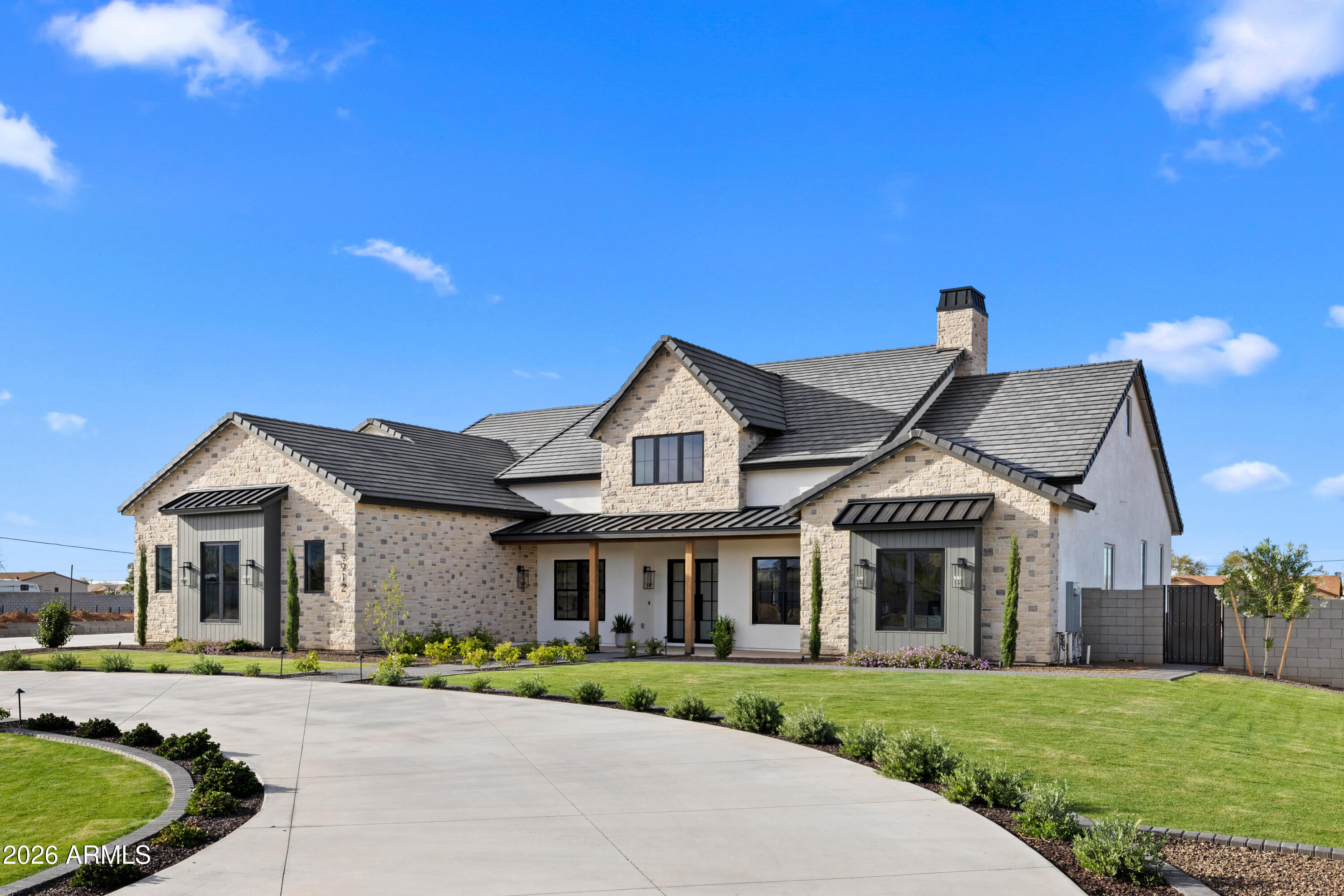 19912 E KARSTEN Drive