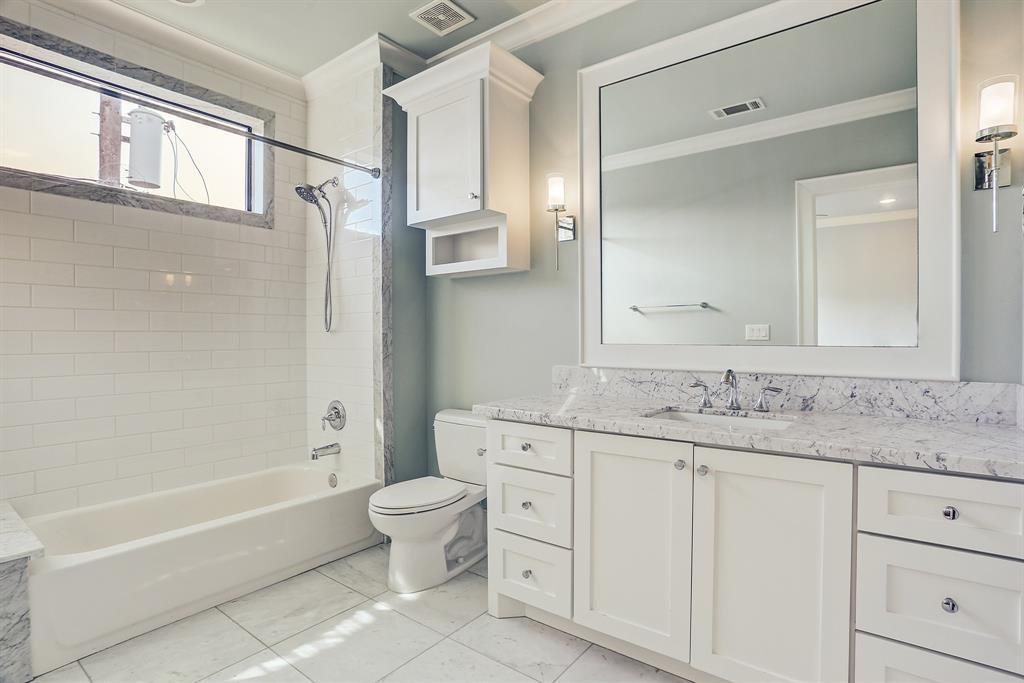 8015 Serenity Court