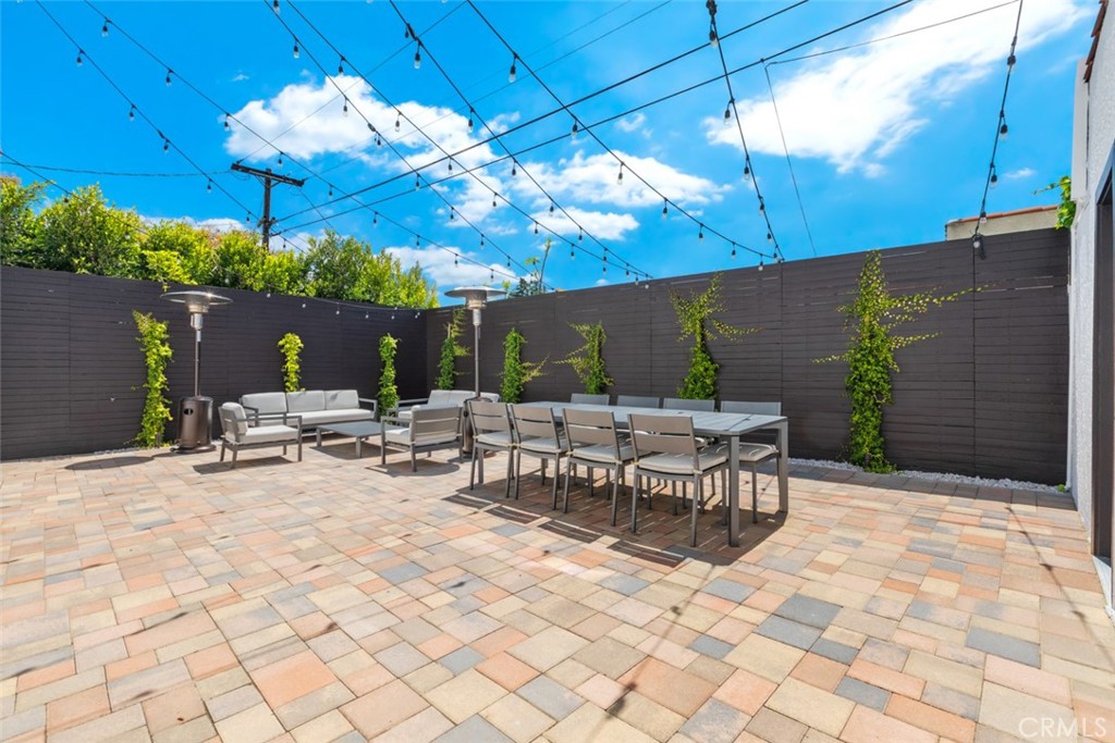 434 E Randolph Street