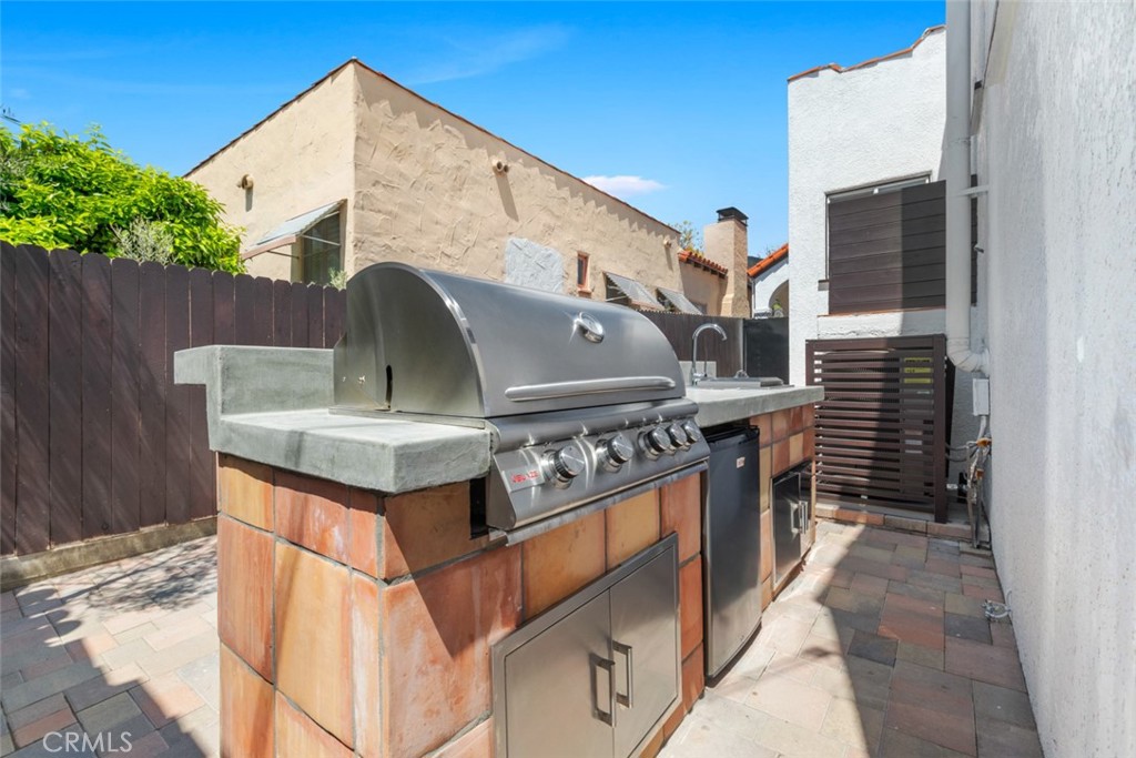 434 E Randolph Street