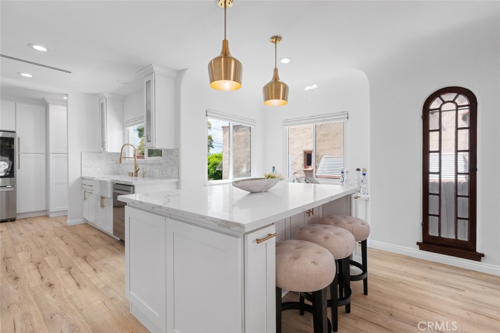 434 E Randolph Street